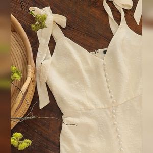 SHEIN (premium) Size Small Cream Color Elegant Midi Dress